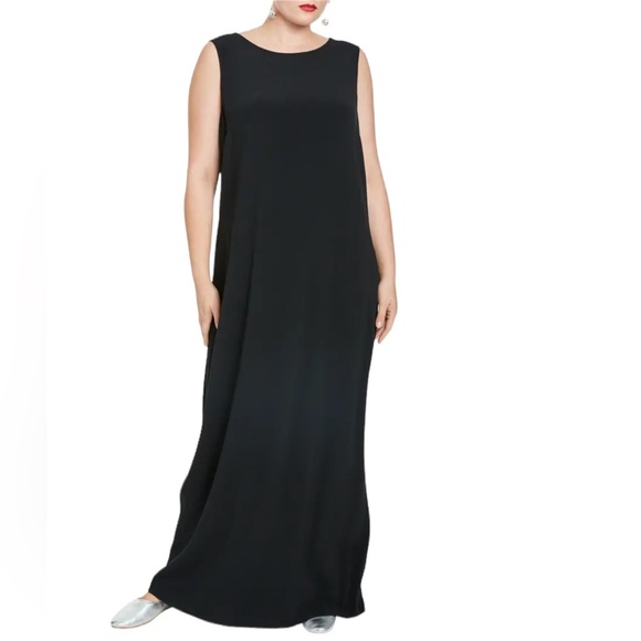 Universal Standard Dresses & Skirts - Universal Standard Mera Crepe Gown In Black Size 2X